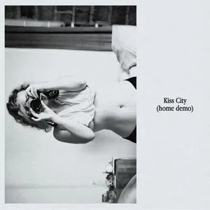 Kiss City (home demo) 专辑封面