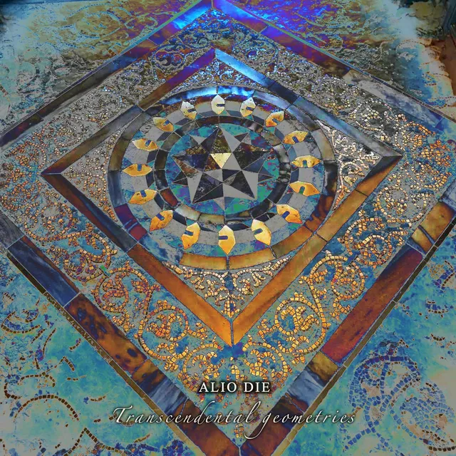 Transcendental Geometries 封面