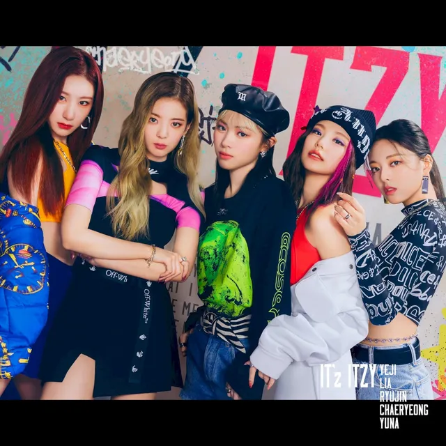 IT’z ITZY cover