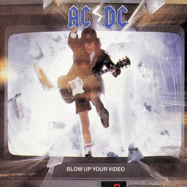 Blow Up Your Video 封面