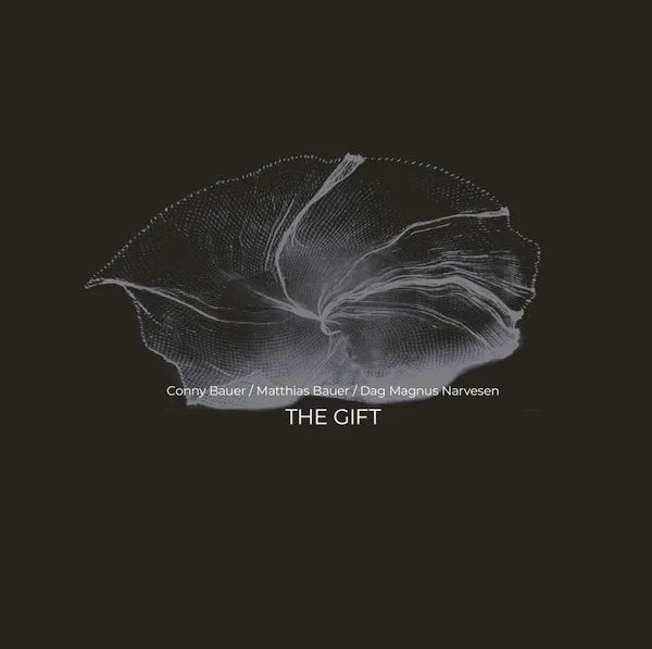 The Gift 封面